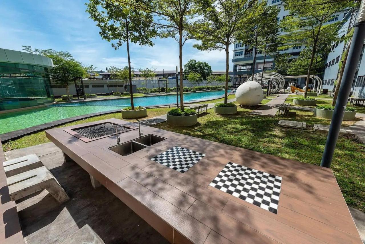 Puchong Skypod Residence @ Hostay Buitenkant foto