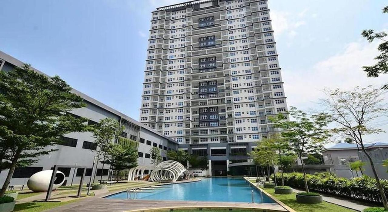 Puchong Skypod Residence @ Hostay Buitenkant foto